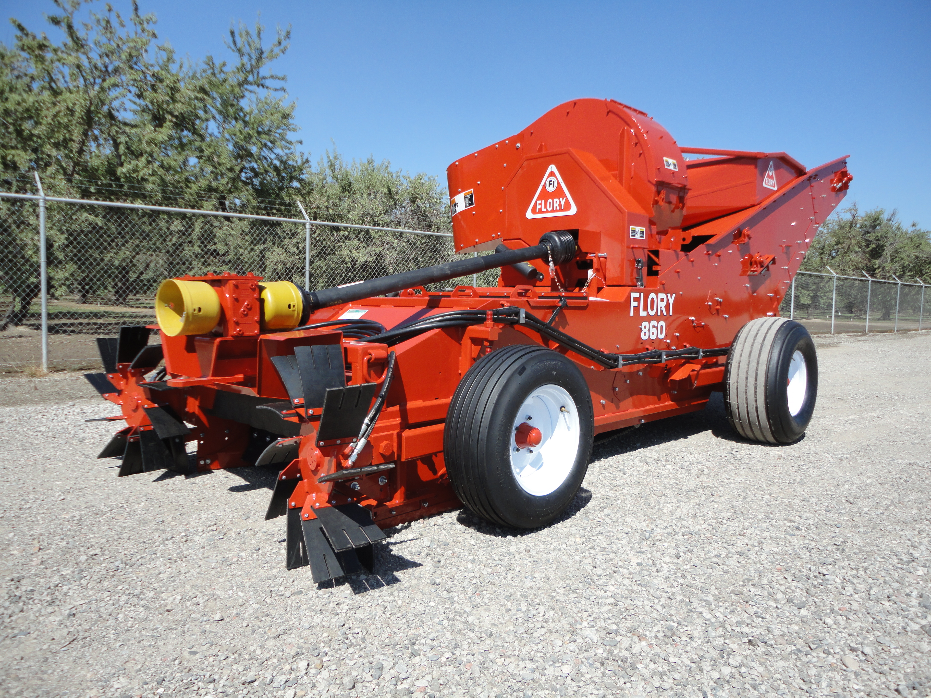 860 Harvester 2