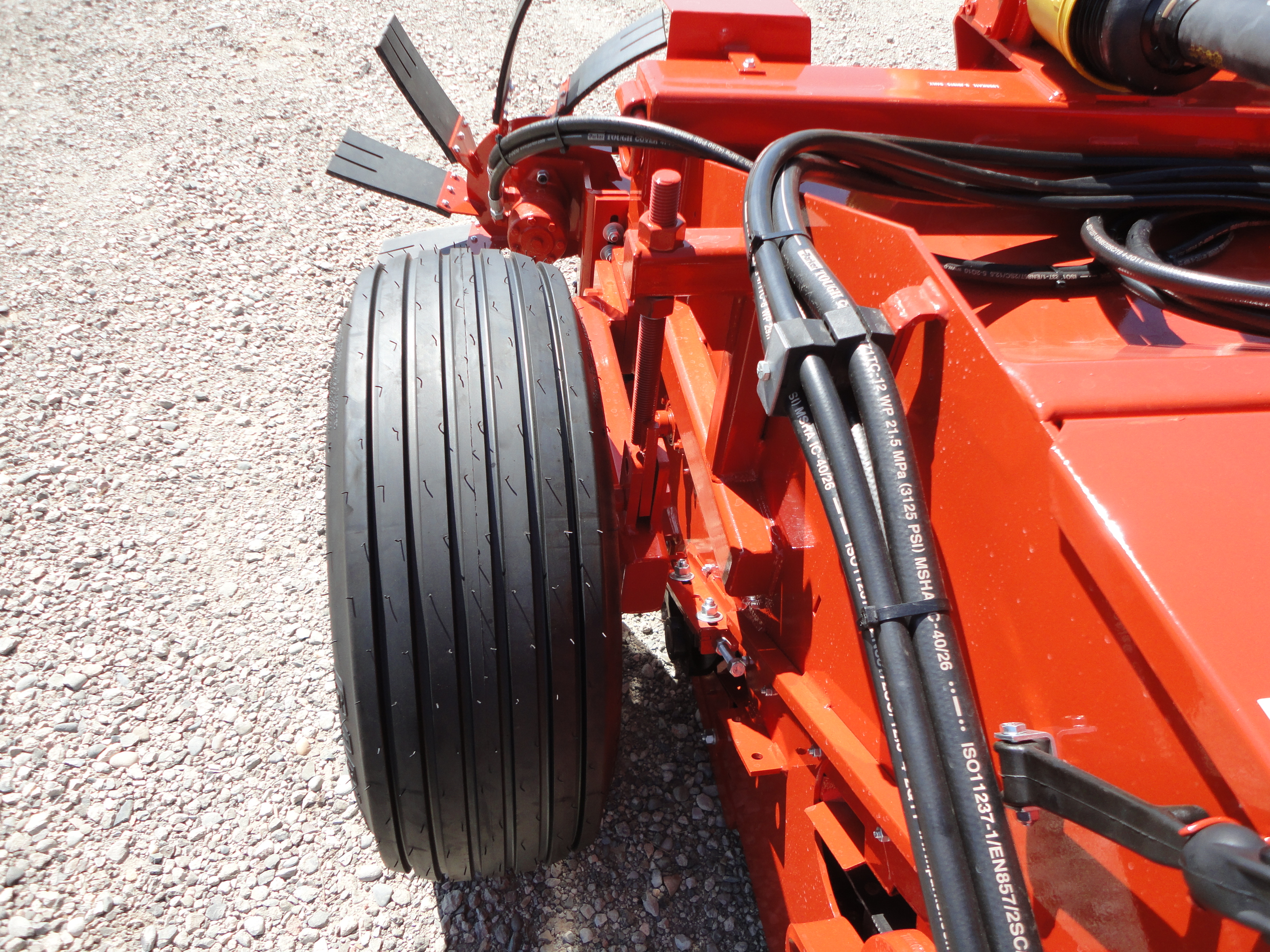 860 Harvester 8